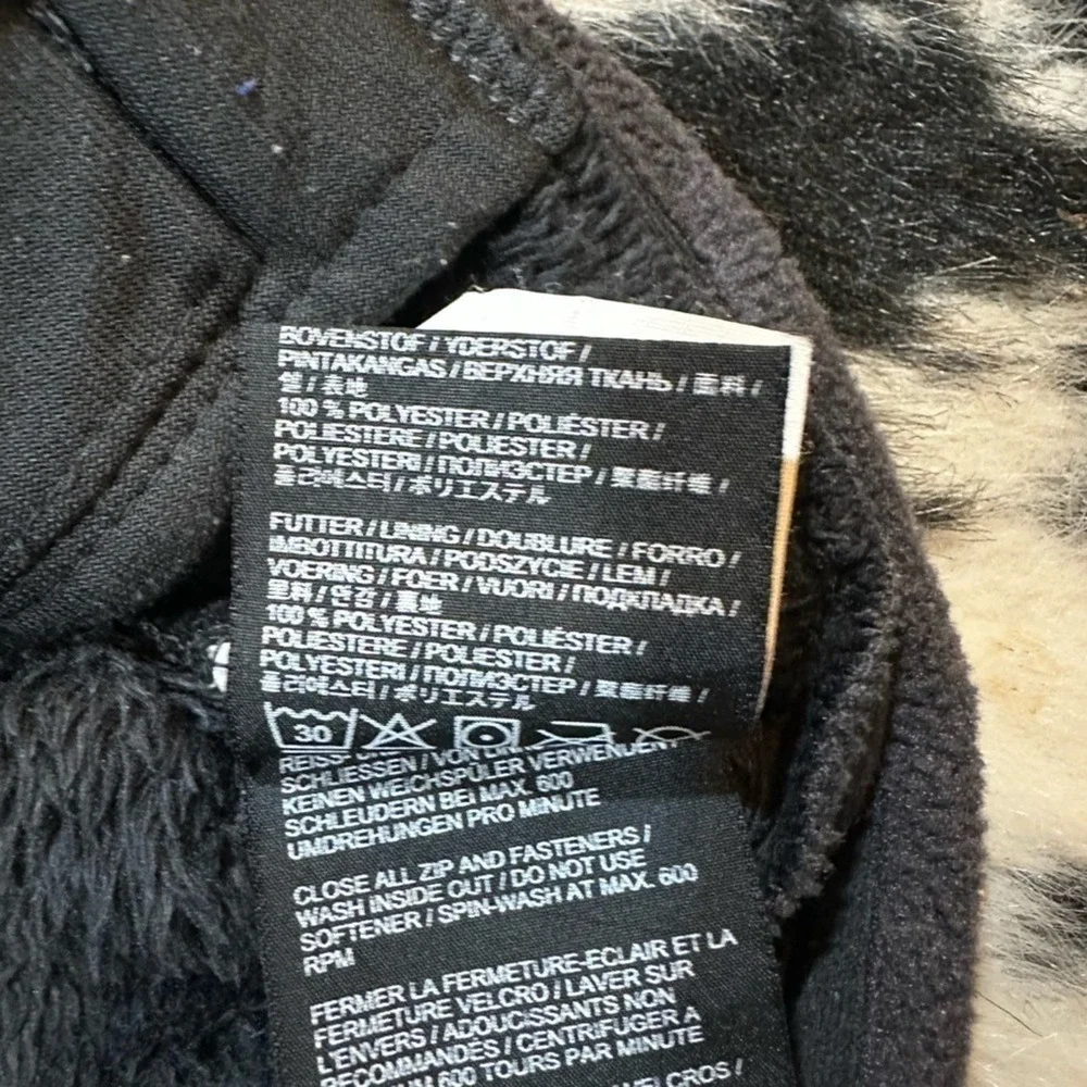 Jack Wolfskin Youth Full Zip Hooded Plush Fleece Jacket Size 6